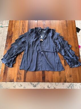 NWT Chester and Peck ruffle sleeve blouse